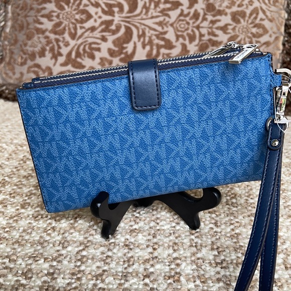 Michael Kors Jet Set Travel Lg Double Zip Wristlet - Picture 7 of 16